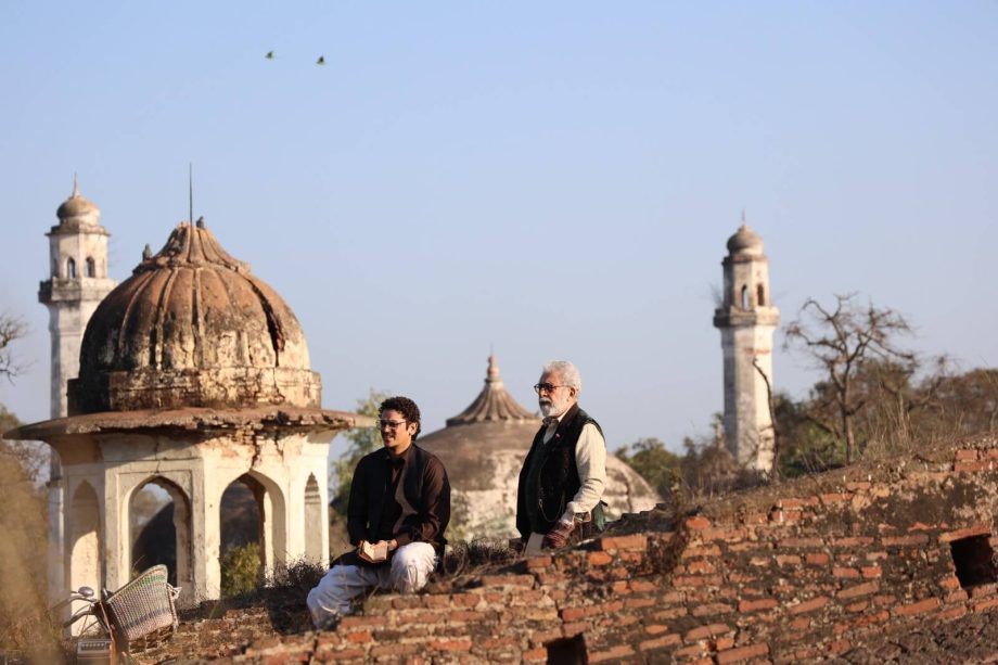 Manish Malhotra’s Gustaakh Ishq is Winning Hearts of the Audiences for Reviving Old-School Love, Netizens Call it a “Must Watch” 977924