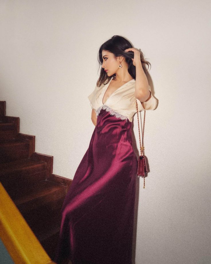 Mouni Roy Exudes Luxe Simplicity in a Cream and Maroon Satin Dress 976339