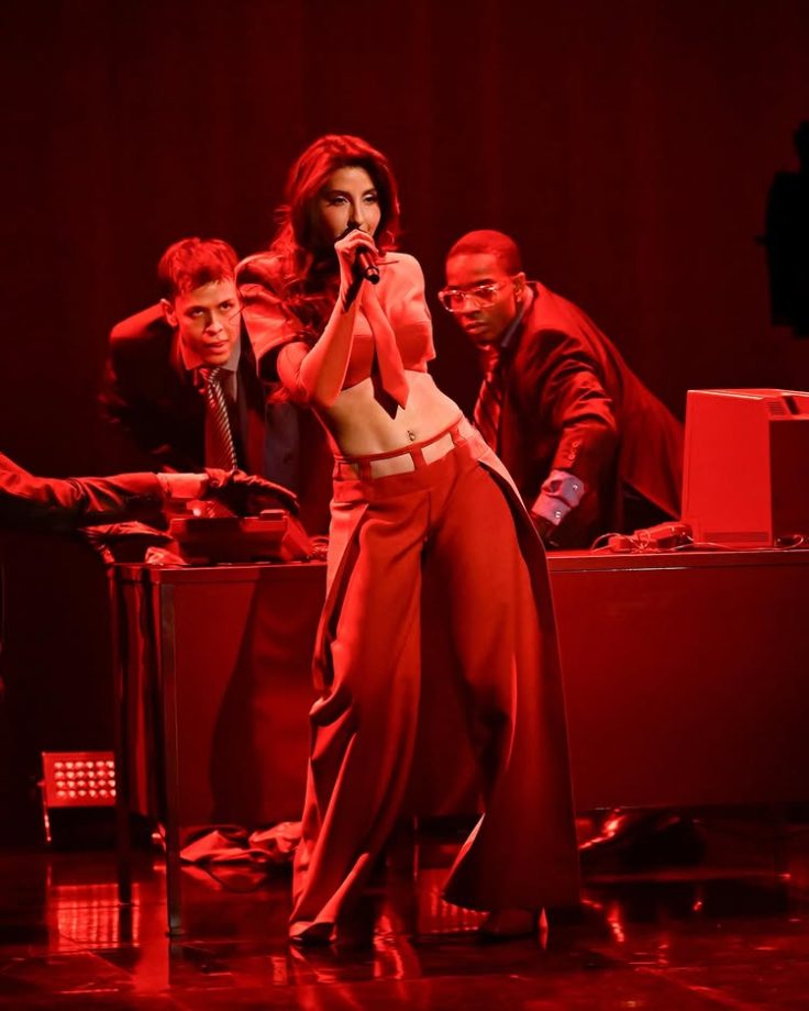 Nora Fatehi Sets the Stage on Fire 977975