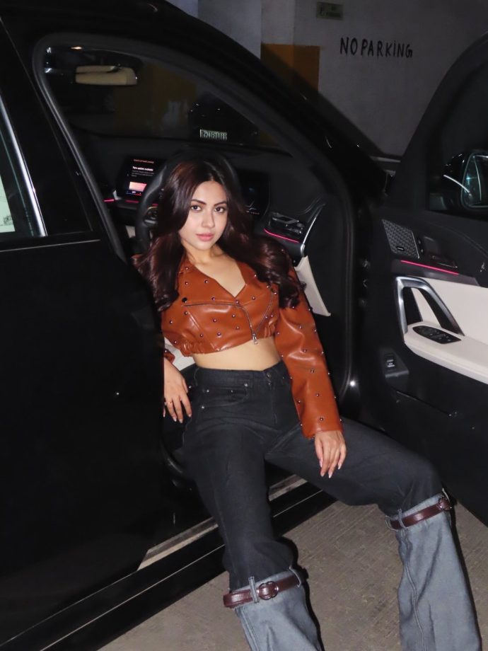 Reem Sameer Shaikh Redefines Cool-Girl Glam With Her Edgy Parking-Lot Style Moment 977188