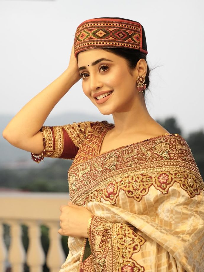 Step Into Wedding Season With Shivangi Joshi’s Timeless Saree Collection 977866