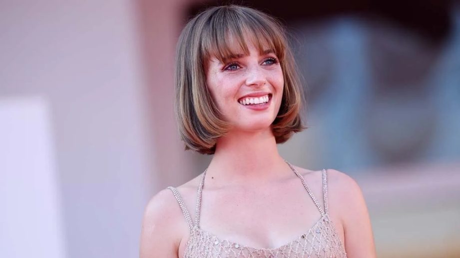 Stranger Things Actor Maya Hawke Urges To Work With Bollywood 977347