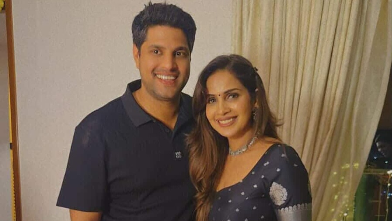 Tamil Actress Samyuktha Shanumughanathan And Cricketer Aniruda Srikkanth Tie The Knot 977799