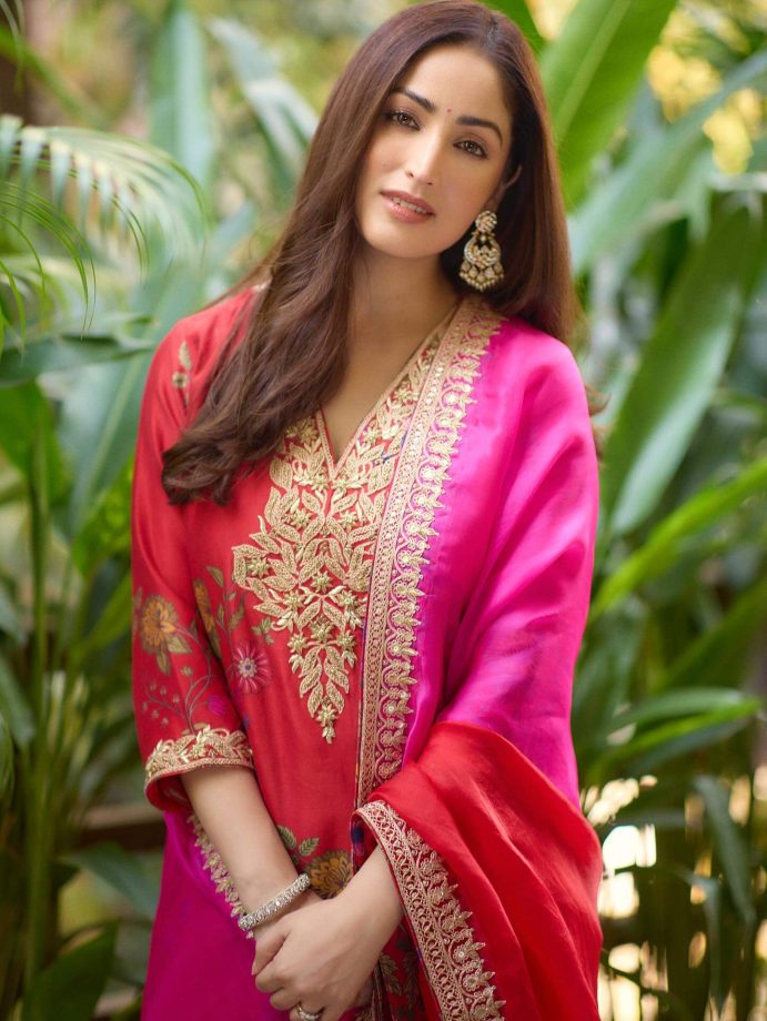 Yami Gautam Radiates Grace in Vibrant Pink Ensemble 976250