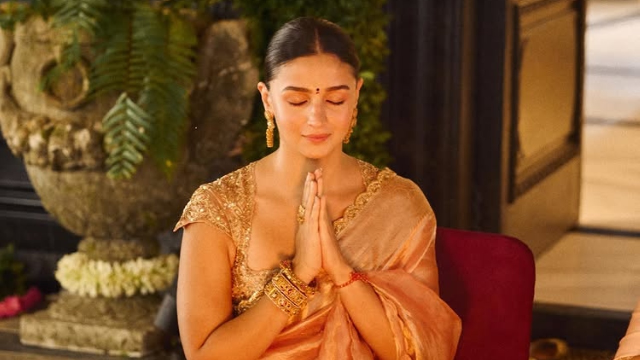 Alia Bhatt Shares Heartwarming November Photo Dump Filled With Family Moments 978651