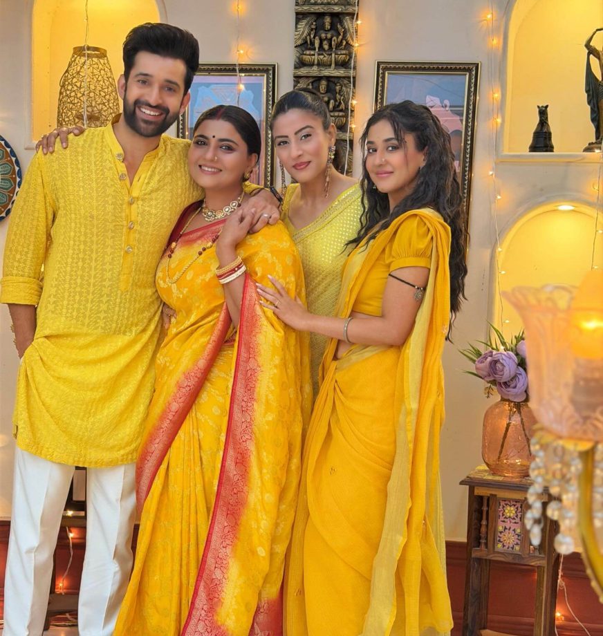 Ashlesha Savant Opens Up On The Two Jhanak Co-Stars Who Fixed Her Crown, Not Dimmed Her Shine 978601