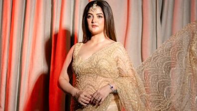 Srabanti Chatterjee Looks Effortlessly Elegant in a Soft Golden Saree