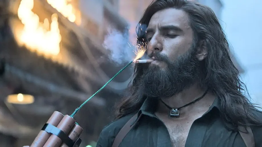 Can Kartik Aaryan stop Ranveer Singh's Dhurandhar BO juggernaut? 980150