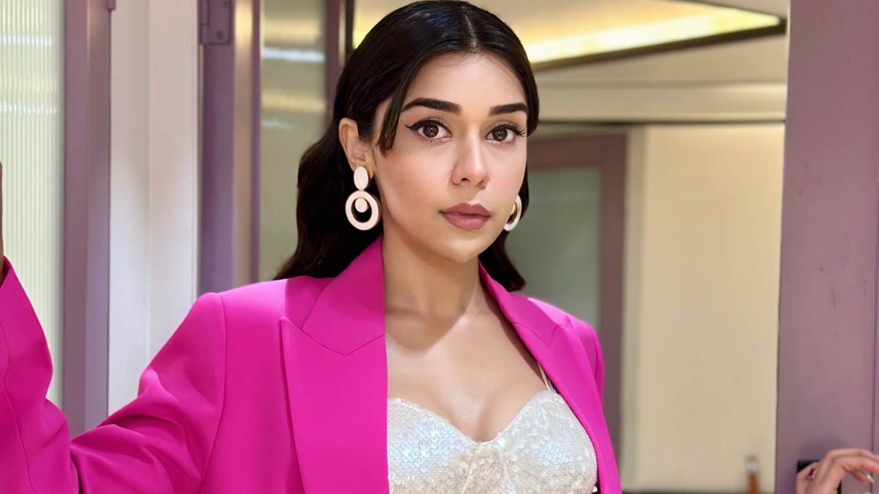 Eisha Singh Exits Naagin 7 In A Dramatic Sequence, Reports 981458