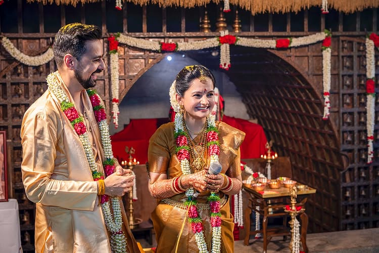Gia Manek & Samantha Ruth Prabhu Choose To Tie The Knot In A Temple — Here's Why 978156