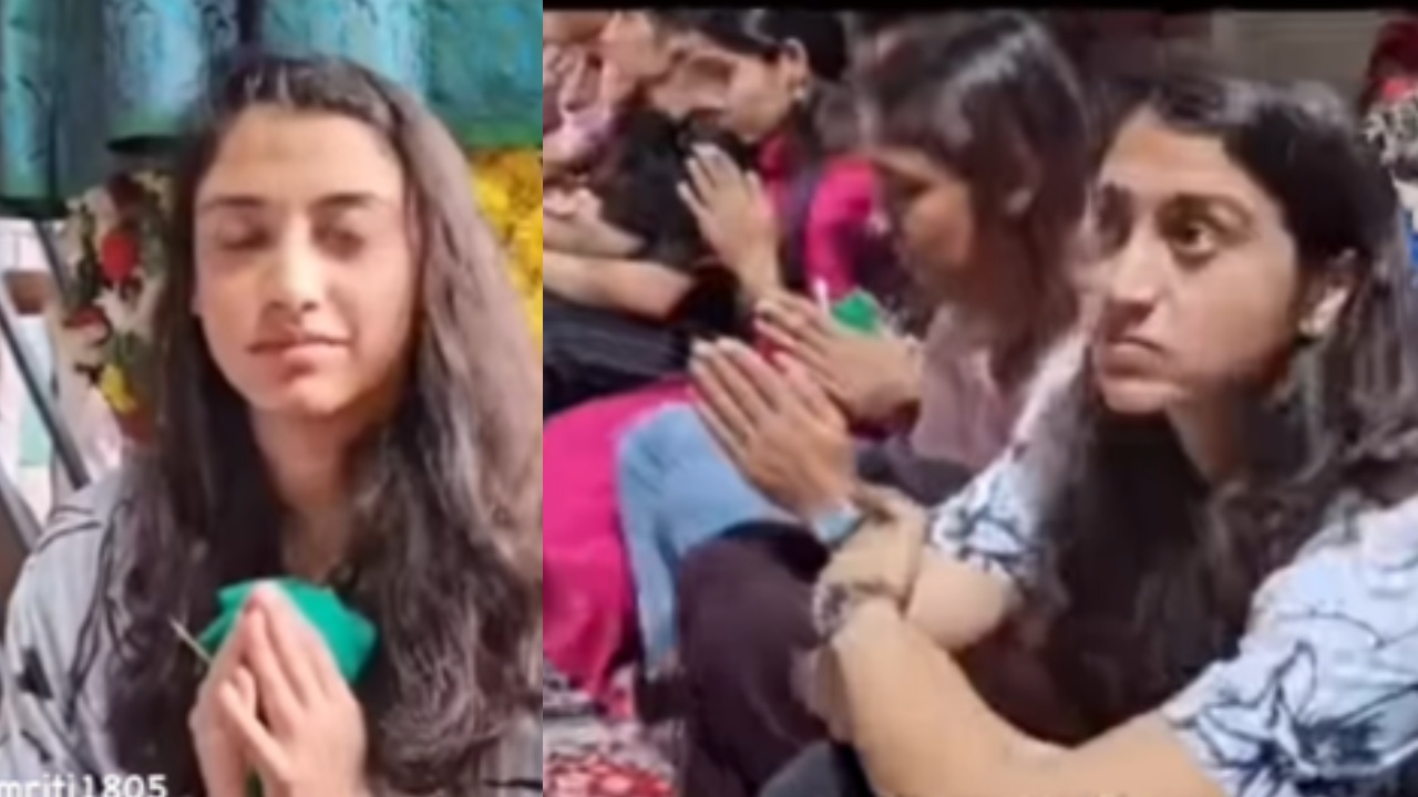 Indian Women’s Cricket Team Offers Prayers at Simhachalam Temple 980602