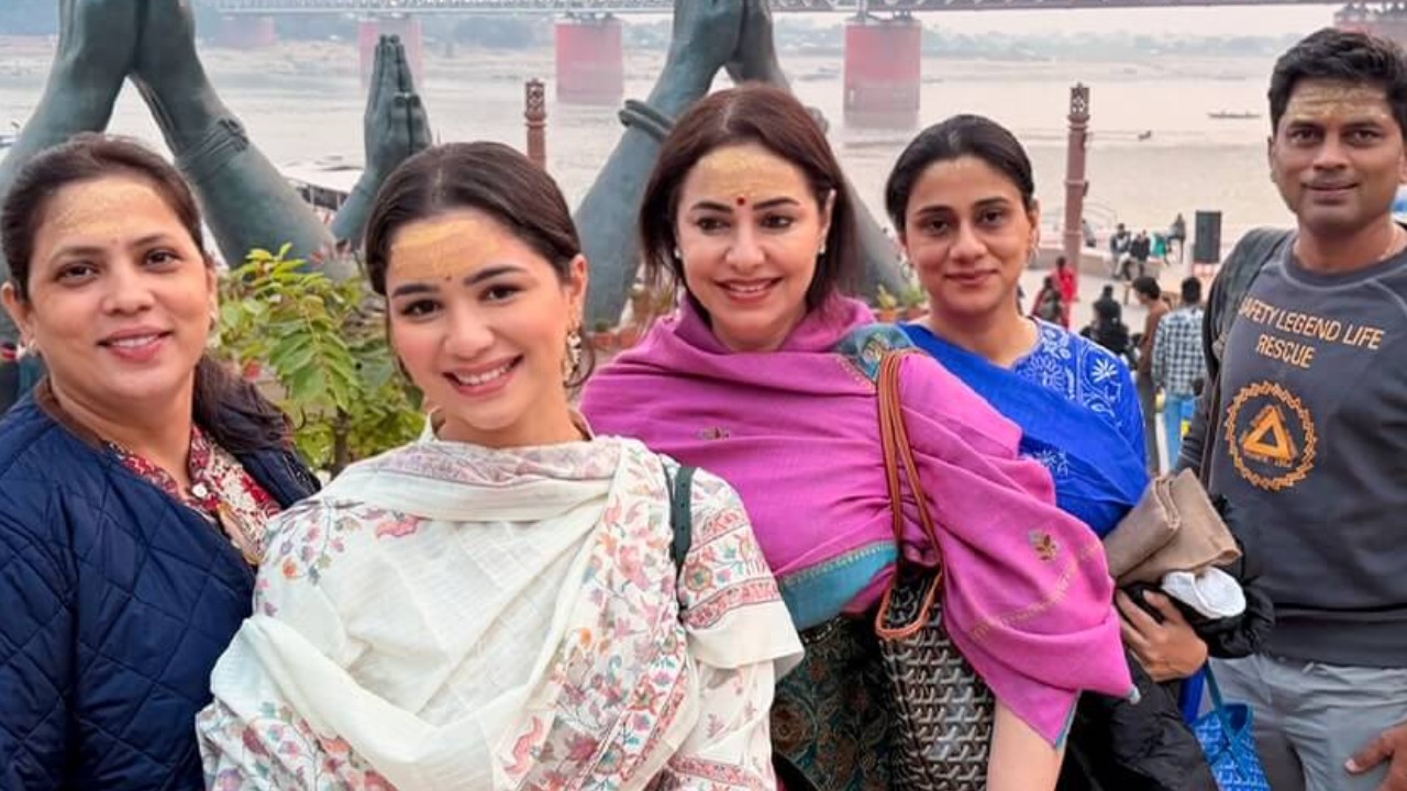 Inside Sara Tendulkar's 36 Hours In Varanasi: Enjoying Chaat To Beautiful Places 978753