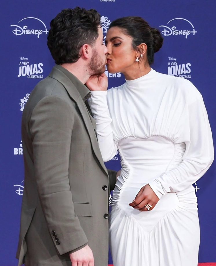 Jonas Brothers honoured at TCL Theatre with handprint ceremony as they complete 20 years in music 978526