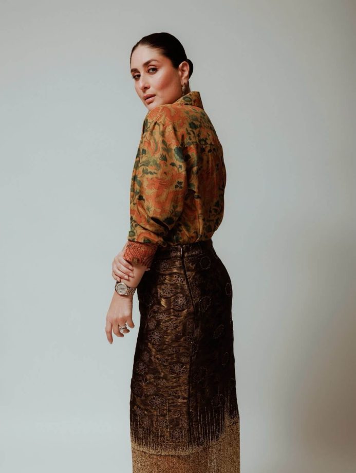 Kareena Kapoor Khan Makes Mixing and Matching Look Glamorous 978789