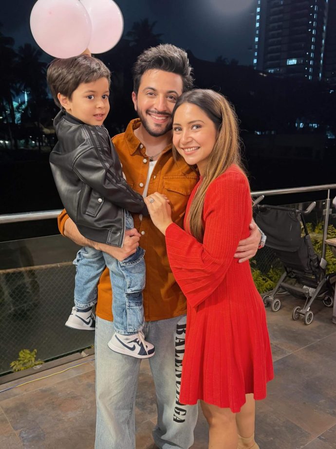 Kundali Bhagya OG Squad Reunites! Shraddha Arya, Dheeraj Dhoopar, Mahira Sharma & Anjum Fakih Spark Nostalgia 978209