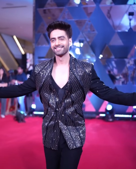 Make Your New Year Entertaining with 25th ITA Awards on Star Plus 981495