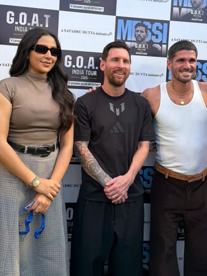 Messi Mess In Kolkata: Is the mud-throw on Subhashree Ganguly justified? 980049