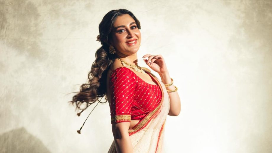 Oindrila Sen’s Classic Festive Saree Look 980453