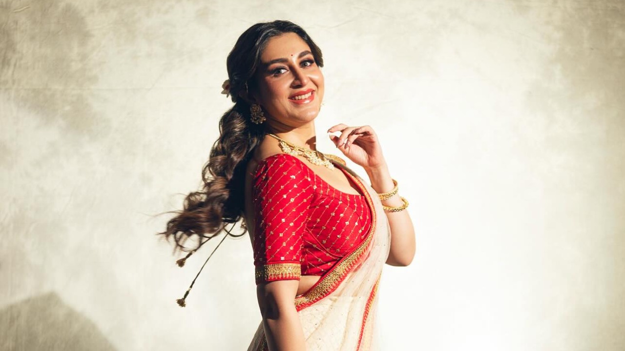 Oindrila Sen’s Classic Festive Saree Look 980453