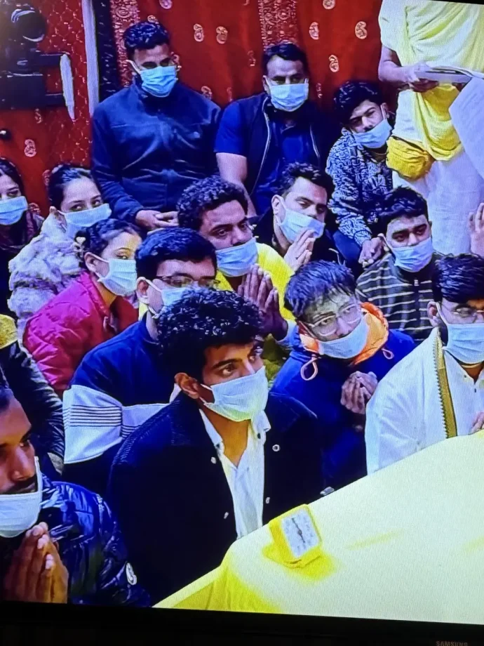 Palash Muchhal’s Ashram Visit Goes Viral Amid Wedding Delay Rumours With Smriti Mandhana 978413