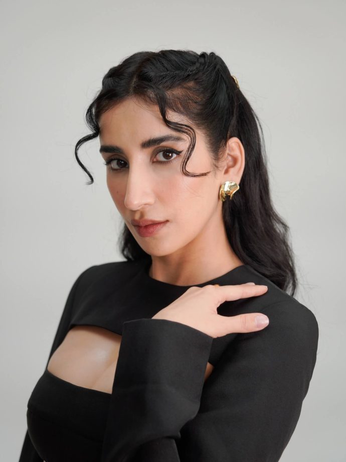 Parul Gulati Owns Modern Power Style in Black 980290