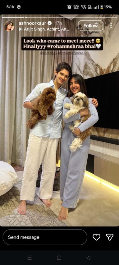 Post BB19, Ashnoor Kaur Reunites With YRKKH Co-Star Who's Family To Her 979968