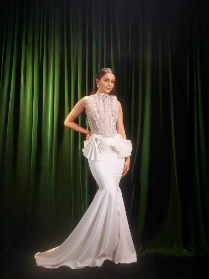 Rakul Preet Singh’s Soft Sparkle with Effortless Grace 980401