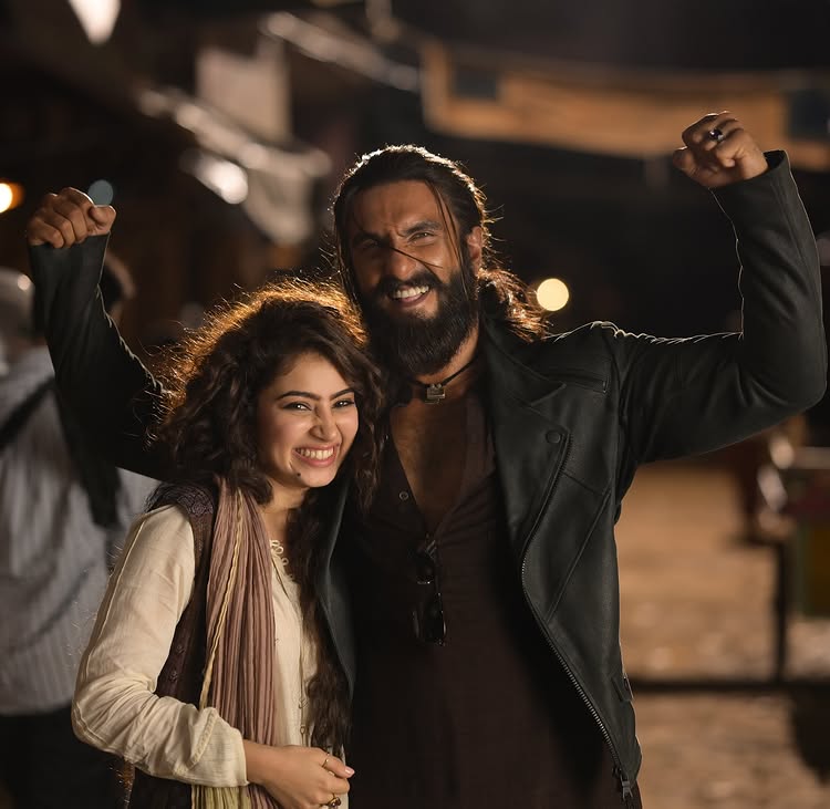 Sara Arjun Feels Honoured To Mark Her Bollywood Debut Alongside Ranveer Singh, Calls Him Limitless 979194