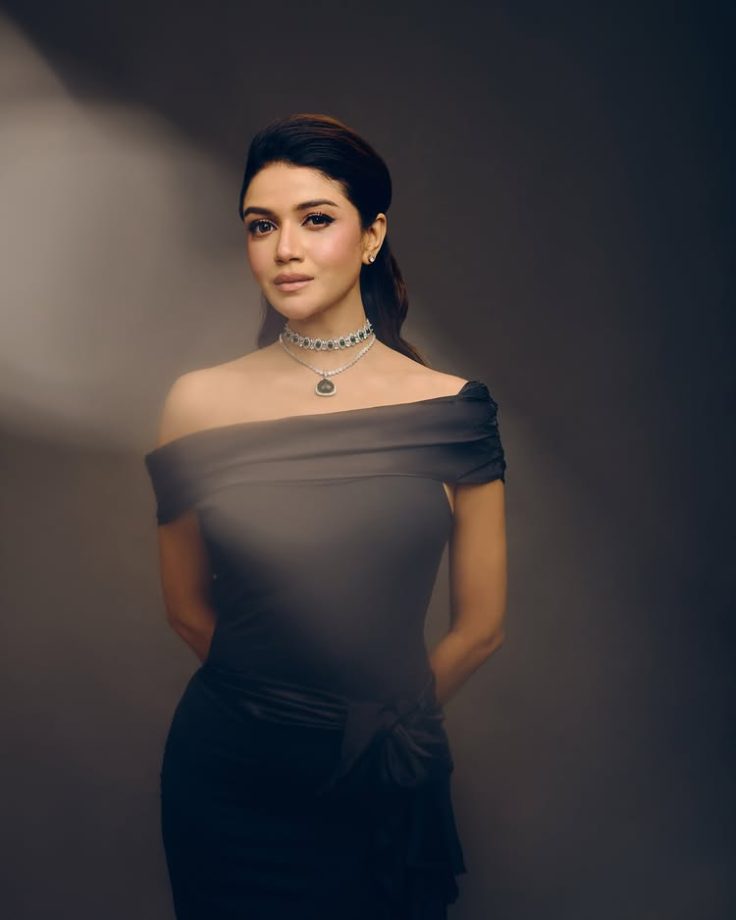 Sauraseni Maitra Channels Old-Hollywood Dreaminess in Modern Couture 979579