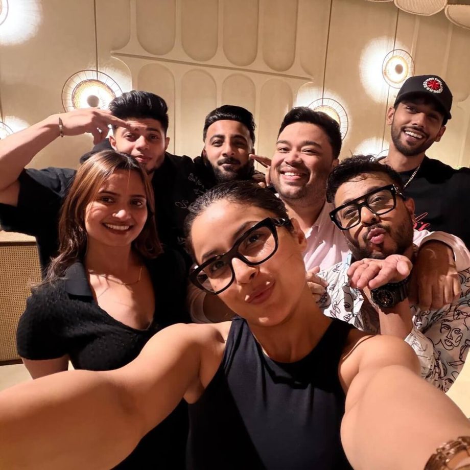 Shehbaz Reunites With Friends Neelam & Baseer Post-Eviction, Shehnaaz Hails Him A Winner 978195