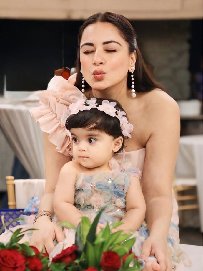 Shraddha Arya & Rahul Nagal Finally Unveil Twins Siya & Shaurya's Adorable Faces As They Turn One 978266