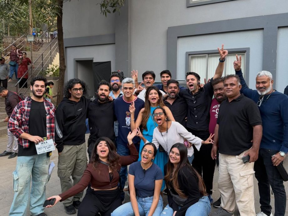 Siddharth P. Malhotra calls it a wrap for Sunny Deol-Akshaye Khanna starrer Ikka [Pictures] 979909