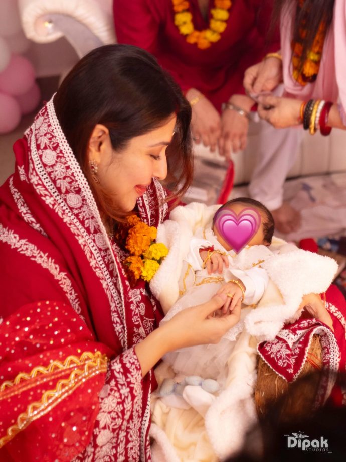 Sonarika Bhadoria Shares Adorable Family Moment With Husband and Baby Girl Virika Parashar 979901