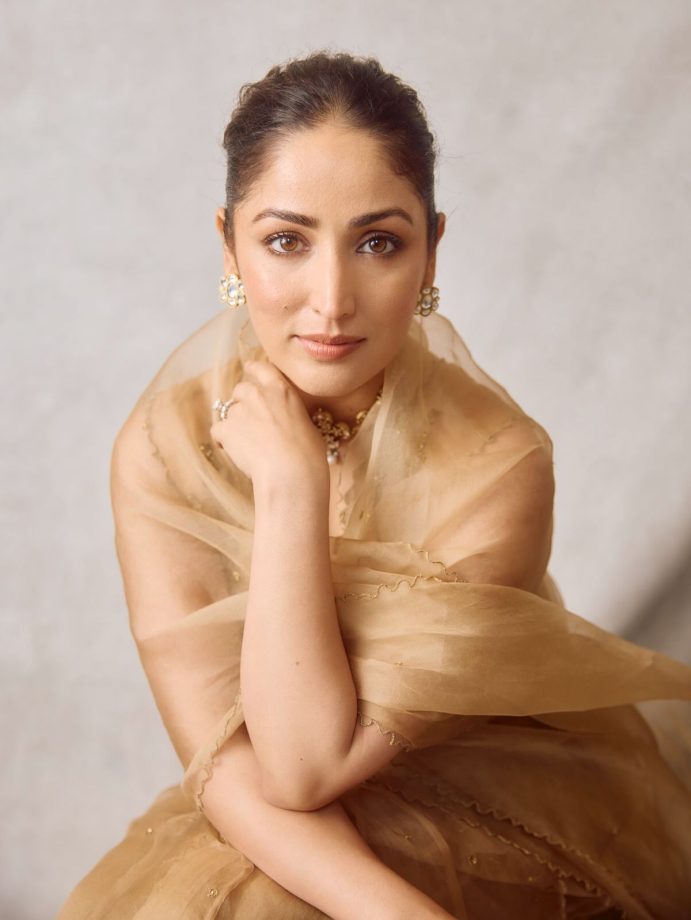 Yami Gautam Dhar Embraces Soft Elegance in a Timeless Neutral Look 980456
