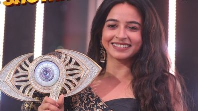 31-Year-Old Divya Ganesh Wins Bigg Boss Tamil 9, Takes Home ₹50 Lakh Cash Prize