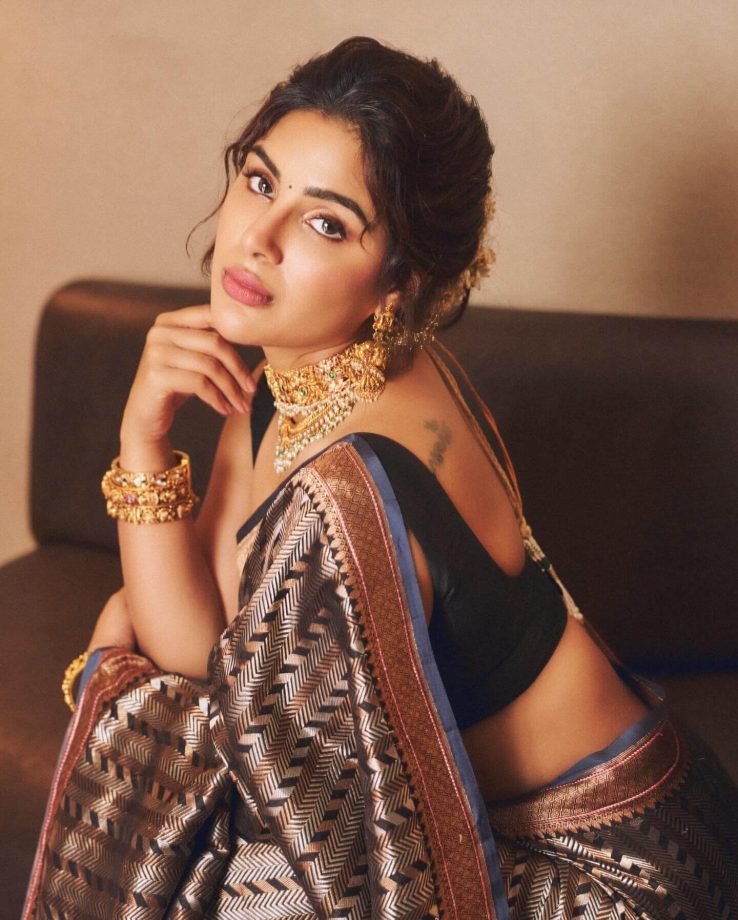 Akhanda 2 Fame Samyuktha Menon’s Graceful Makar Sankranthi Look Is All About Tradition 983297