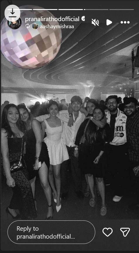 All Eyes On Pranali Rathod and Aashay Mishra As They Twin In White At Glam Party - See Pics 983990