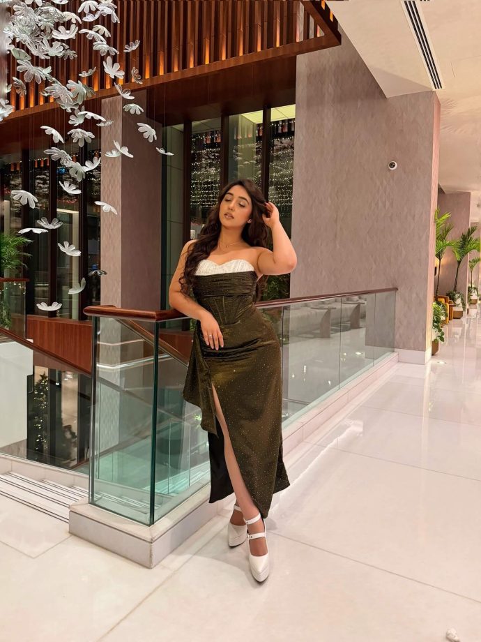 Ashnoor Kaur Brings Modern Glamour to Dubai Nights With Her Statement Look 983567