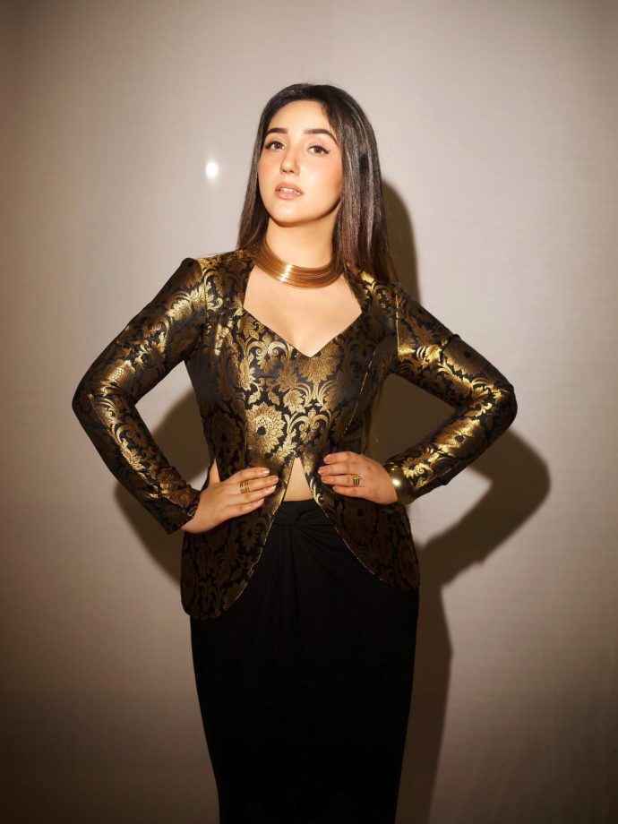 Ashnoor Kaur Sets a New Tone for Young Fashion Icons 981797