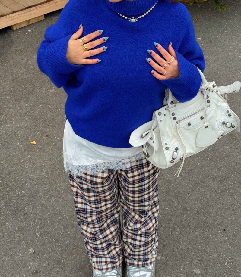 Avneet Kaur Serves Cozy Winter Cool 981853