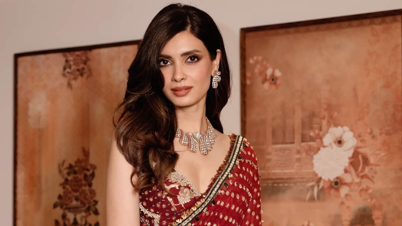 Diana Penty Brings Festive Grace 981825