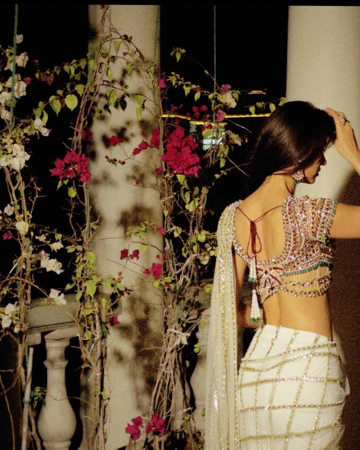 Disha Patani Defines Her Curves In Divine White Saree, Her Bejeweled Bold Blouse Steals Attention 984431