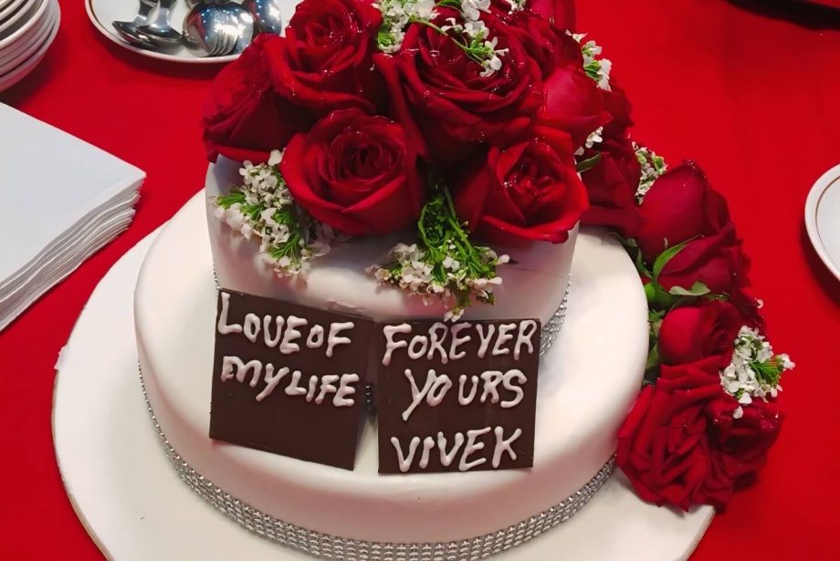 Divyanka Tripathi Celebrates 10th Engagement Anniversary With Vivek Dahiya, Says, 