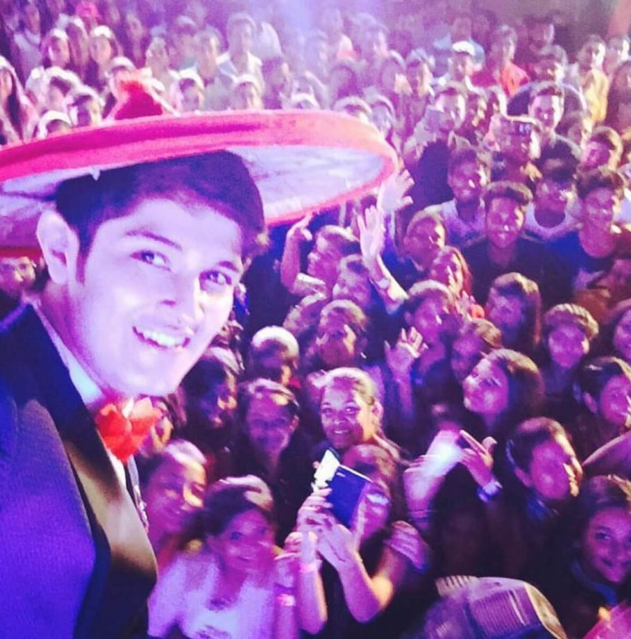 Doing Bigg Boss To Buying His First Luxury Car: YRKKH Fame Rohan Mehra Gets Nostalgic, Calls 2016 'Magical' 984225