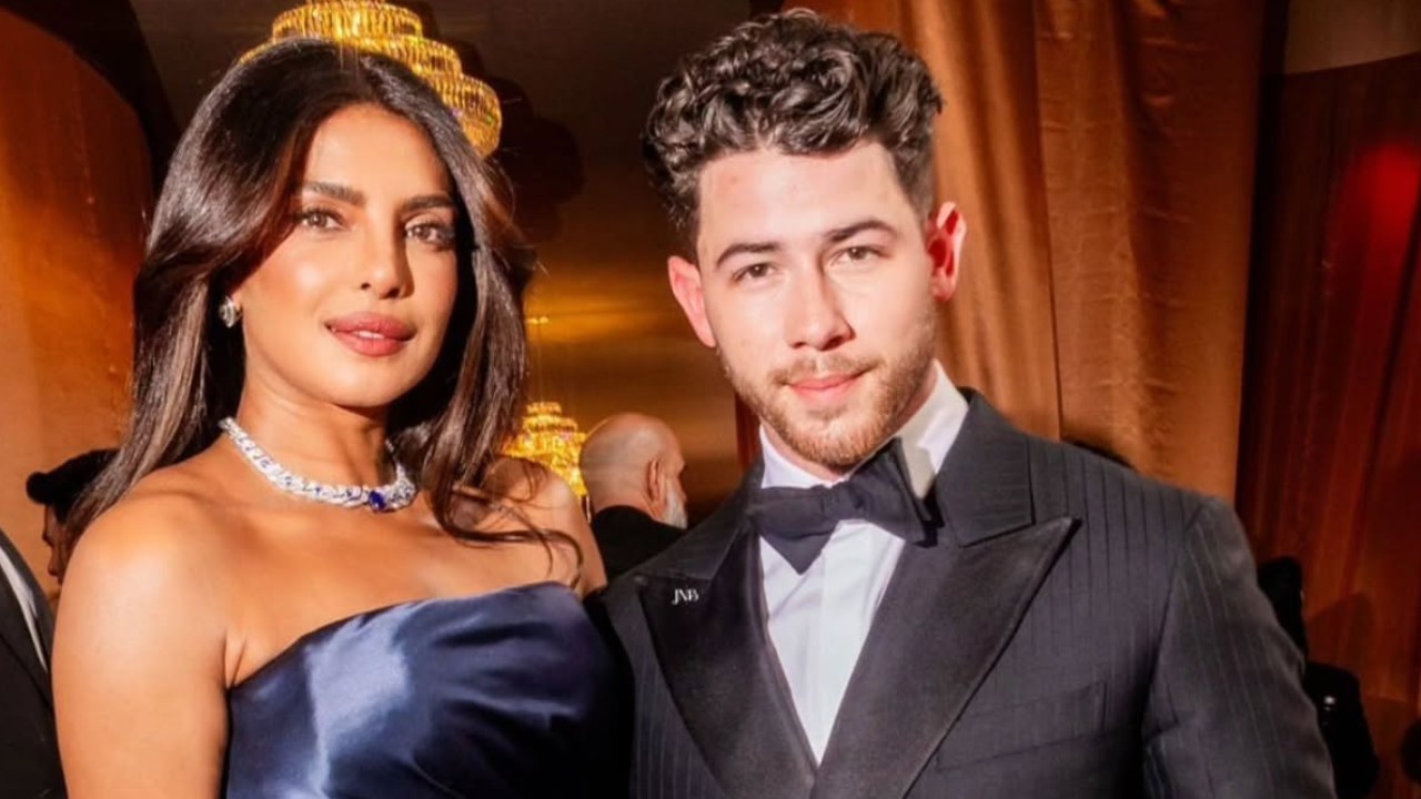 Golden Globes 2026: Priyanka Chopra Stuns In Black Gown, Her Chemistry With Husband Nick Jonas Steals The Spotlight 982959