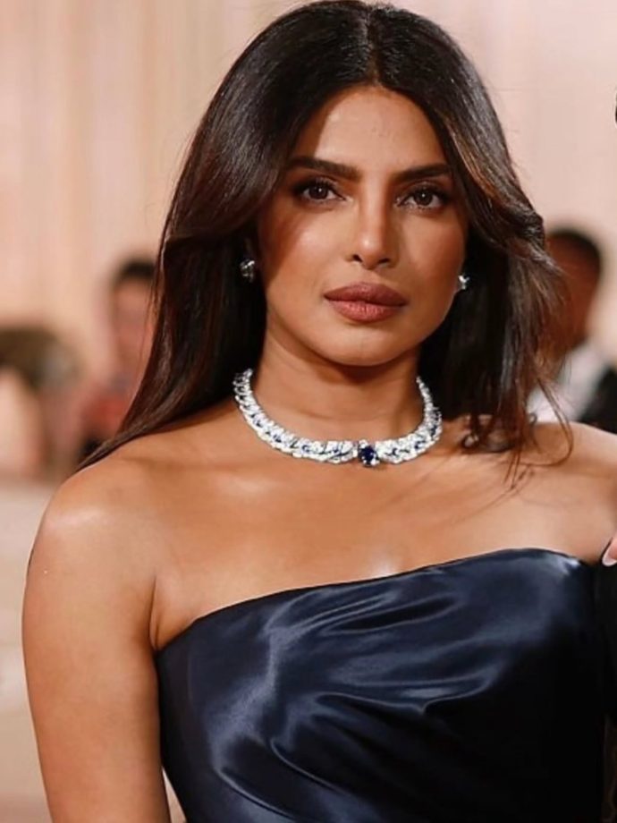 Golden Globes 2026: Priyanka Chopra Stuns In Black Gown, Her Chemistry With Husband Nick Jonas Steals The Spotlight 982945