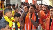 Indian Cricket Team Seeks Blessings at Simhachalam Temple Ahead of Upcoming Matches 984918