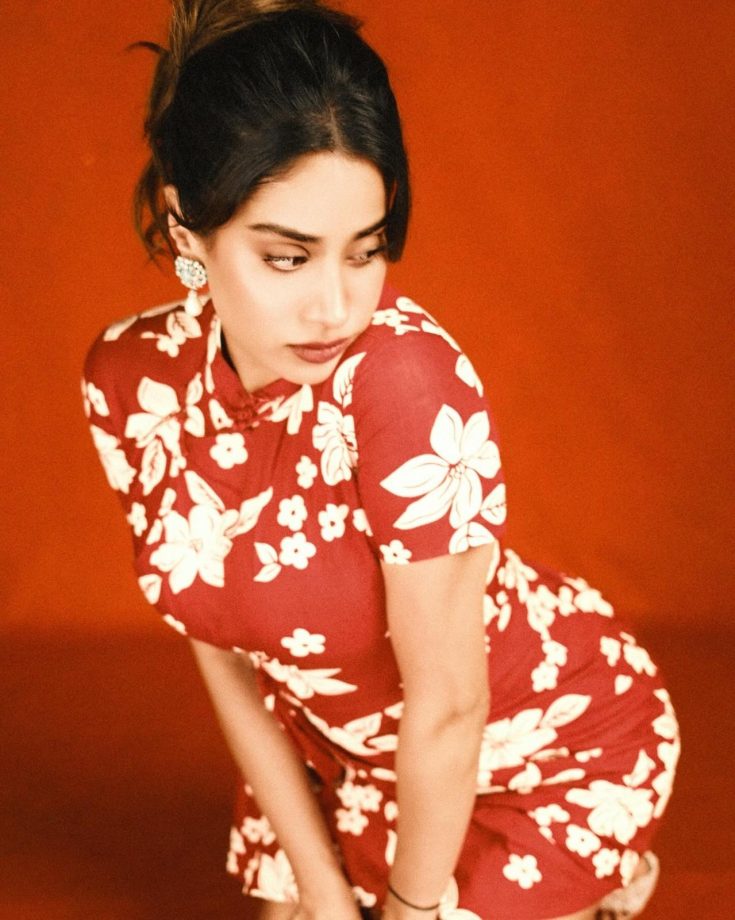 Janhvi Kapoor Looks Fresh and Stylish in a Red-and-White Mini Dress 983778