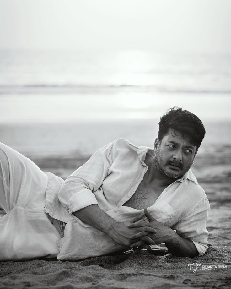 Jisshu Sengupta Embraces Effortless, Honest Style 981924