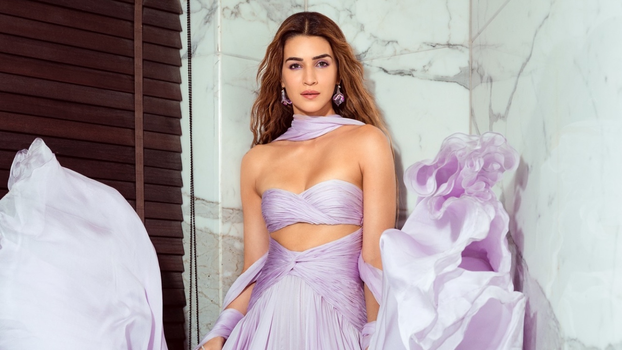 Kriti Sanon Channels Modern Fairy-Tale Elegance in a Dreamy Lavender Gown 983665